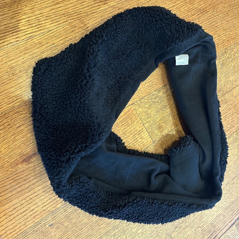 Infinity scarf